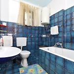 Apartman Apartments By The Sea Arbanija - Ciovo - 8651