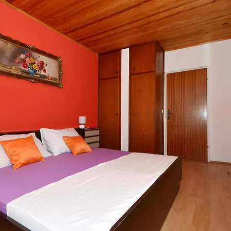 Apartment Apartments By The Sea Arbanija, Ciovo - 8651
