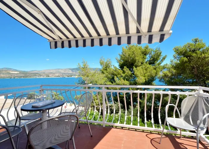 By The Sea Arbanija - Ciovo - 8651 *